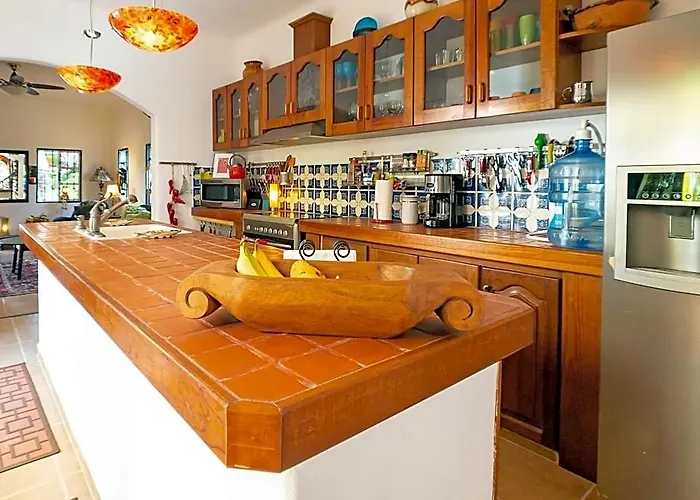 Casa Zarah - Hacienda Family - Pool And 2-block To Hotel Puerto Morelos