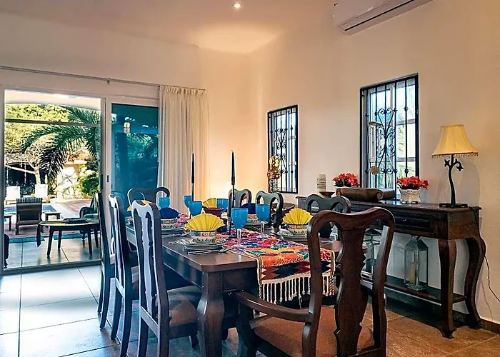Casa Zarah - Hacienda Family - Pool And 2-block To Puerto Morelos